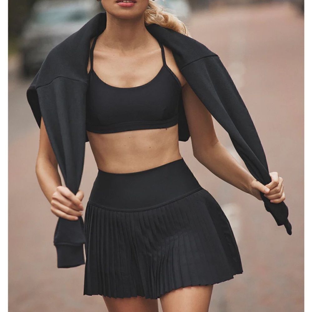 Black lulu tennis skirt